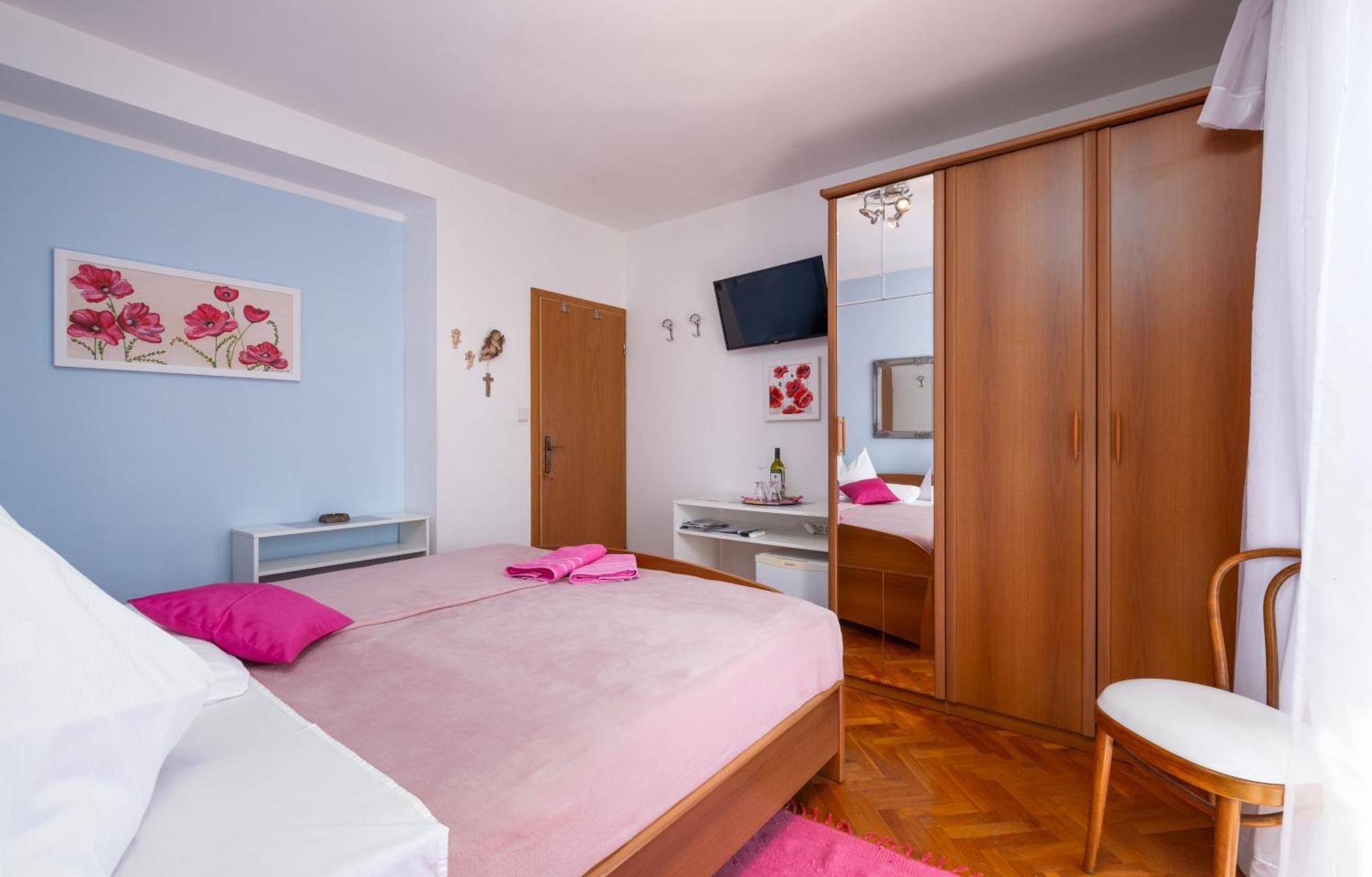 Rooms Tupina By Paulina Mlini Room photo